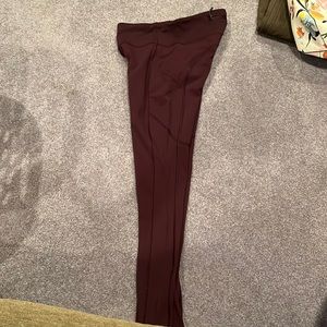 Lululemon maroon leggings with pockets